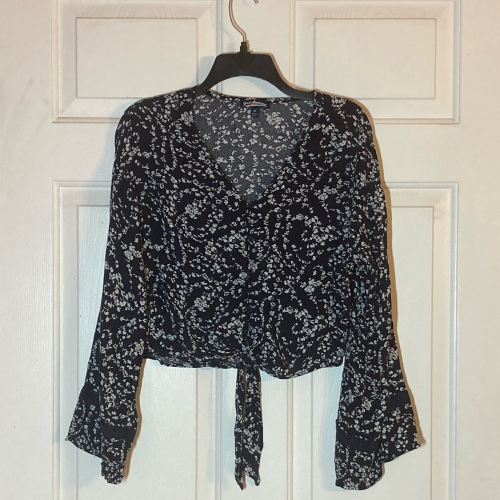 Floral Black & White V-Neck Blouse with Flowy Sleeves